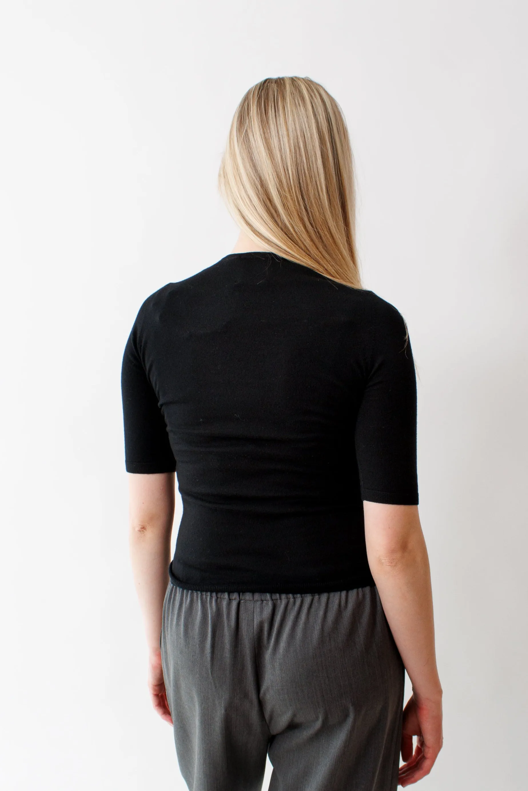 Allude Lightweight Virgin Wool Mid Sleeve Crew