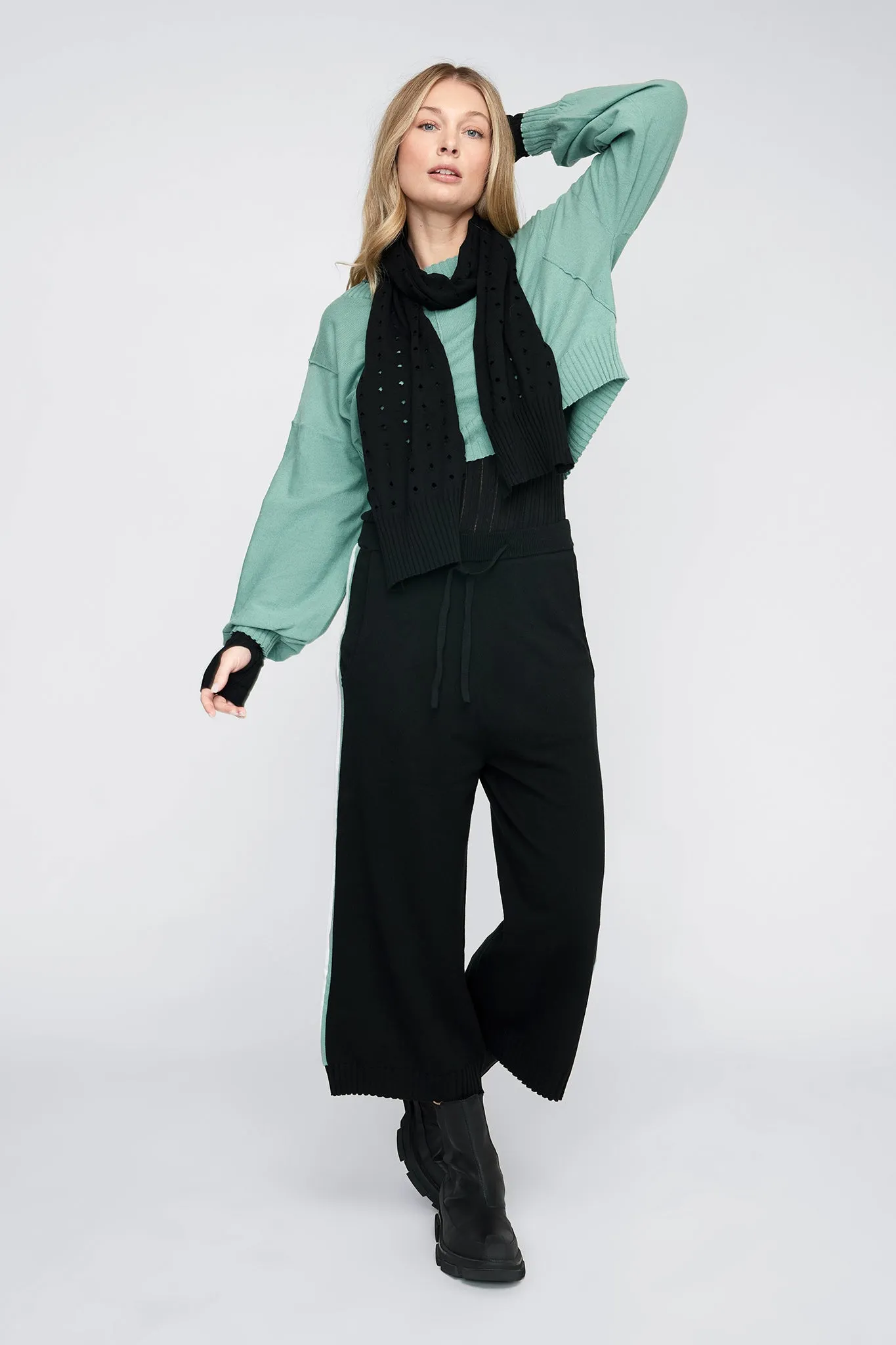 ARTICLE SWEATER