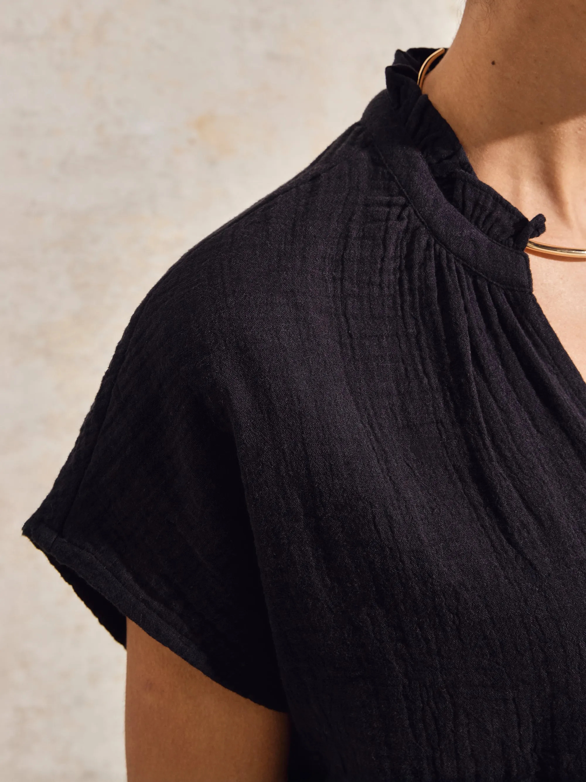 Black Frill-Detail V-Neck Cheesecloth Top