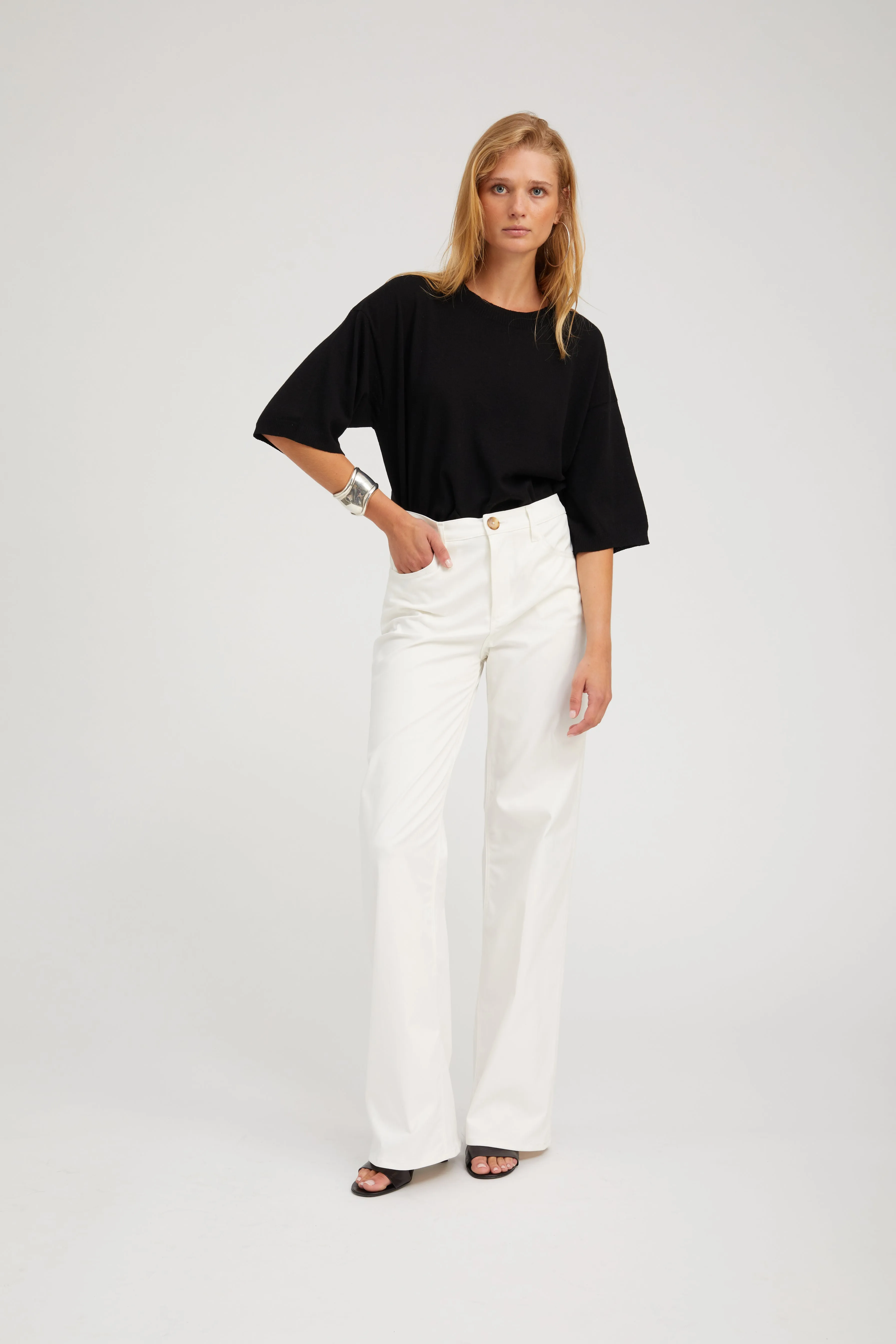 Boxy T-Shirt in Black