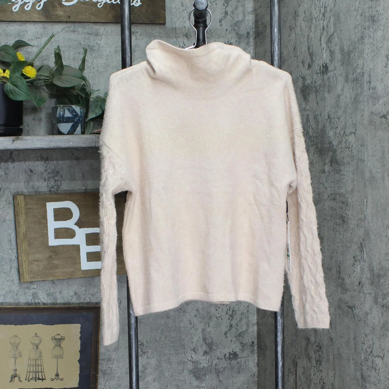 Calvin Klein Womens Cable Knit Sleeve Sweater M2XSJ728 Blush Pink L