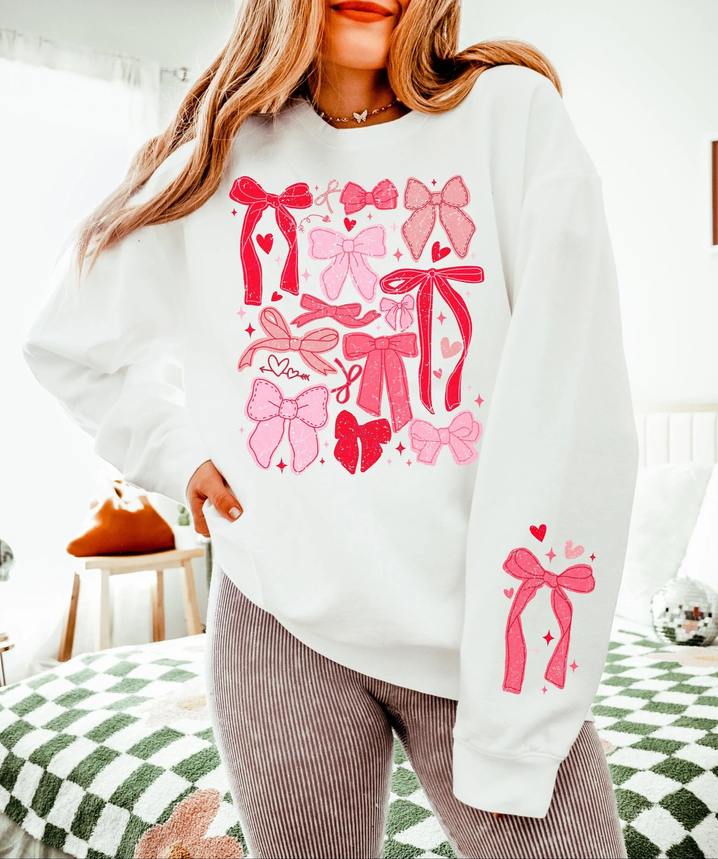 Coquette Bow Graphic Valentines Day Sweatshirt