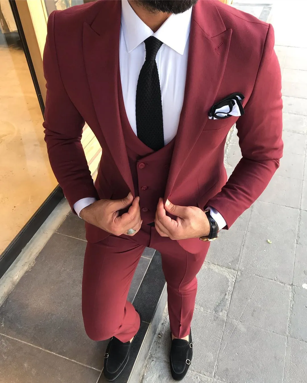 Davis Claret Red Slim-Fit Suit: The Perfect Choice for Every Occasion