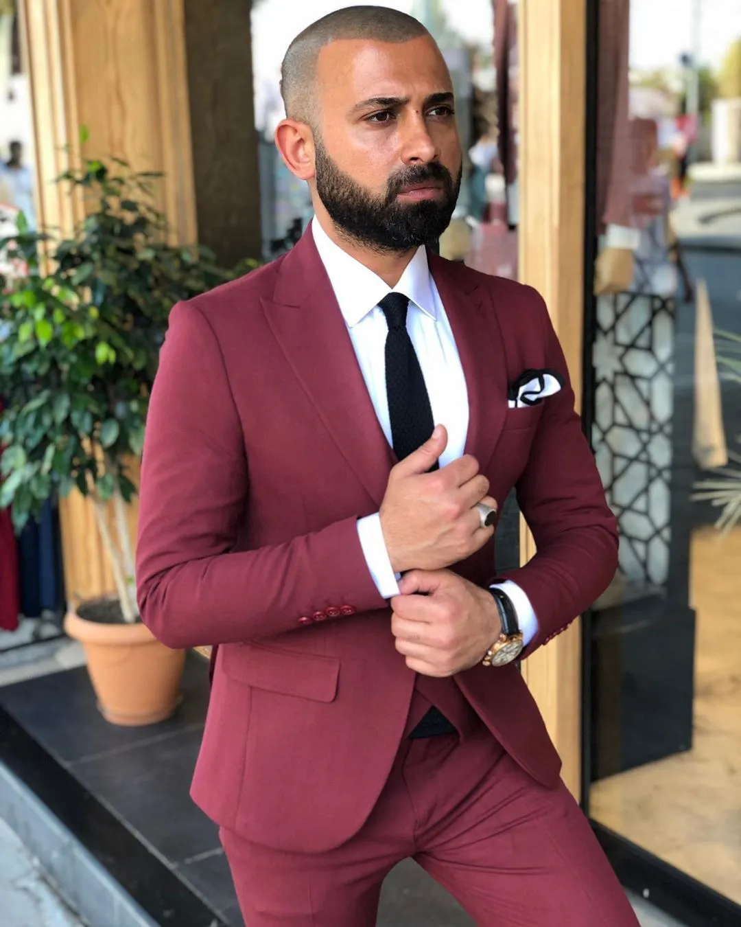 Davis Claret Red Slim-Fit Suit: The Perfect Choice for Every Occasion