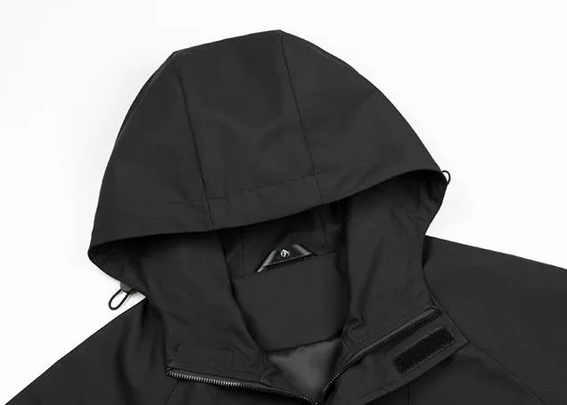 Easy-to-Clean Solid Relaxed-Fit Men's Raincoat