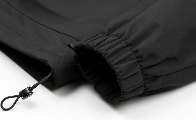 Easy-to-Clean Solid Relaxed-Fit Men's Raincoat