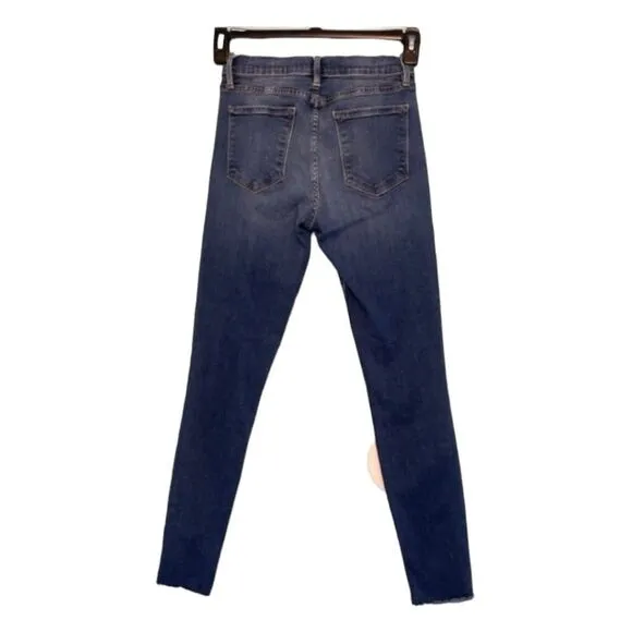 Frame Le Skinny de Jeanne Triangle Hem Jeans Blue Medium Wash Distressed Denim 2