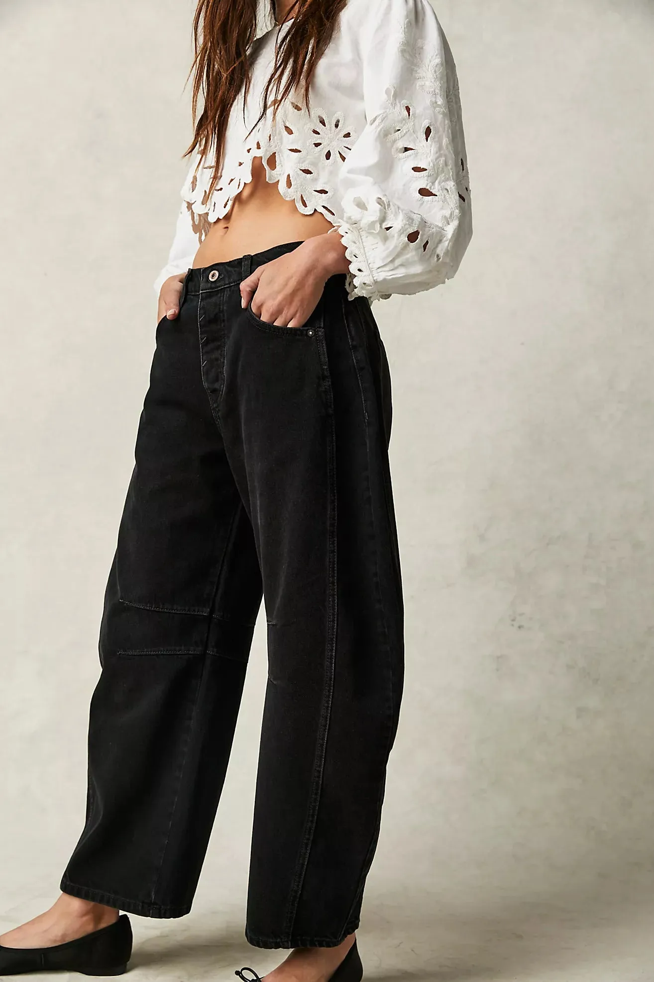 Good Luck Mid Rise Barrel Jean - Black
