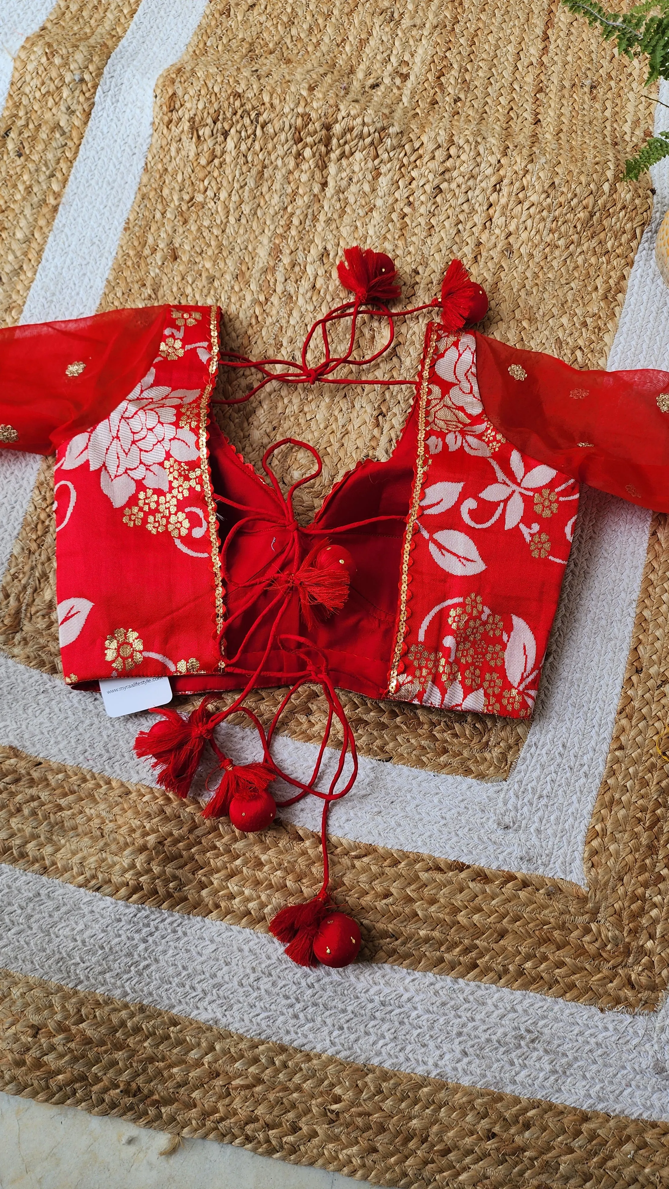 Gulrang Patch Blouse