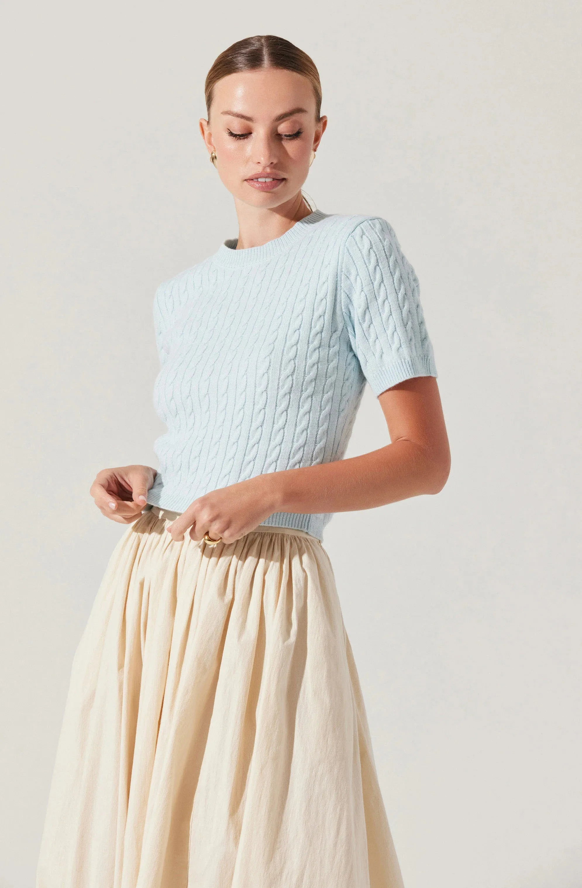 IYLA CABLE KNIT SWEATER