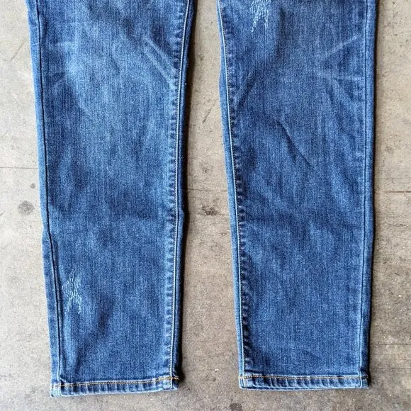 Judy Blue Mid-Rise Relaxed Fit Cropped Blue Denim Jeans size 15/32