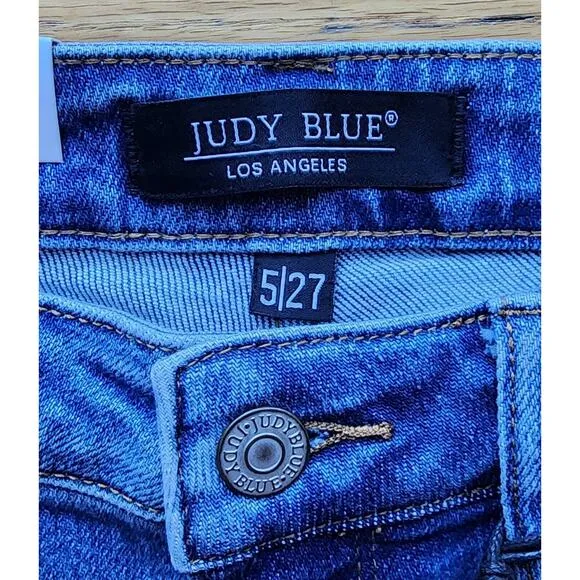 Judy Blue NWT Sunflower Embroidered Relaxed Fit Jeans size 5/27 Style #88257 NEW