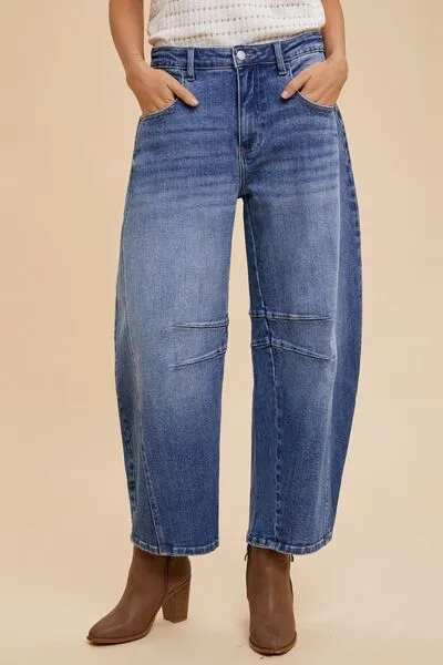 Mid Rise Barrel Leg Jeans with Pockets-Flatterin Silhouette