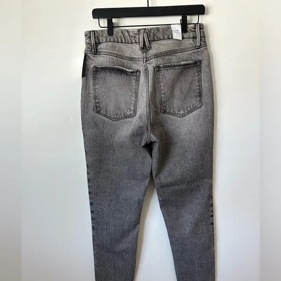 NWT Good American Weekender GrayWash HighRiseSlim/Straight Raw Hem Jeans Size 6