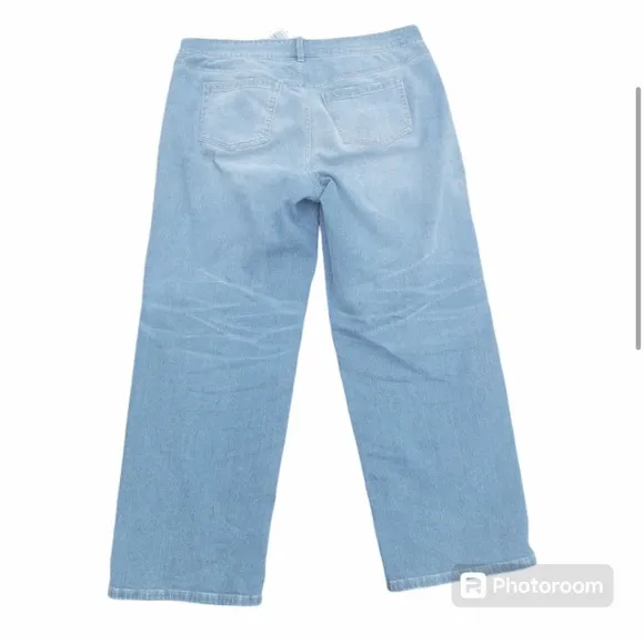 NWT TORRID Perfect Wide Leg Vintage Stretch Mid Rise Jeans