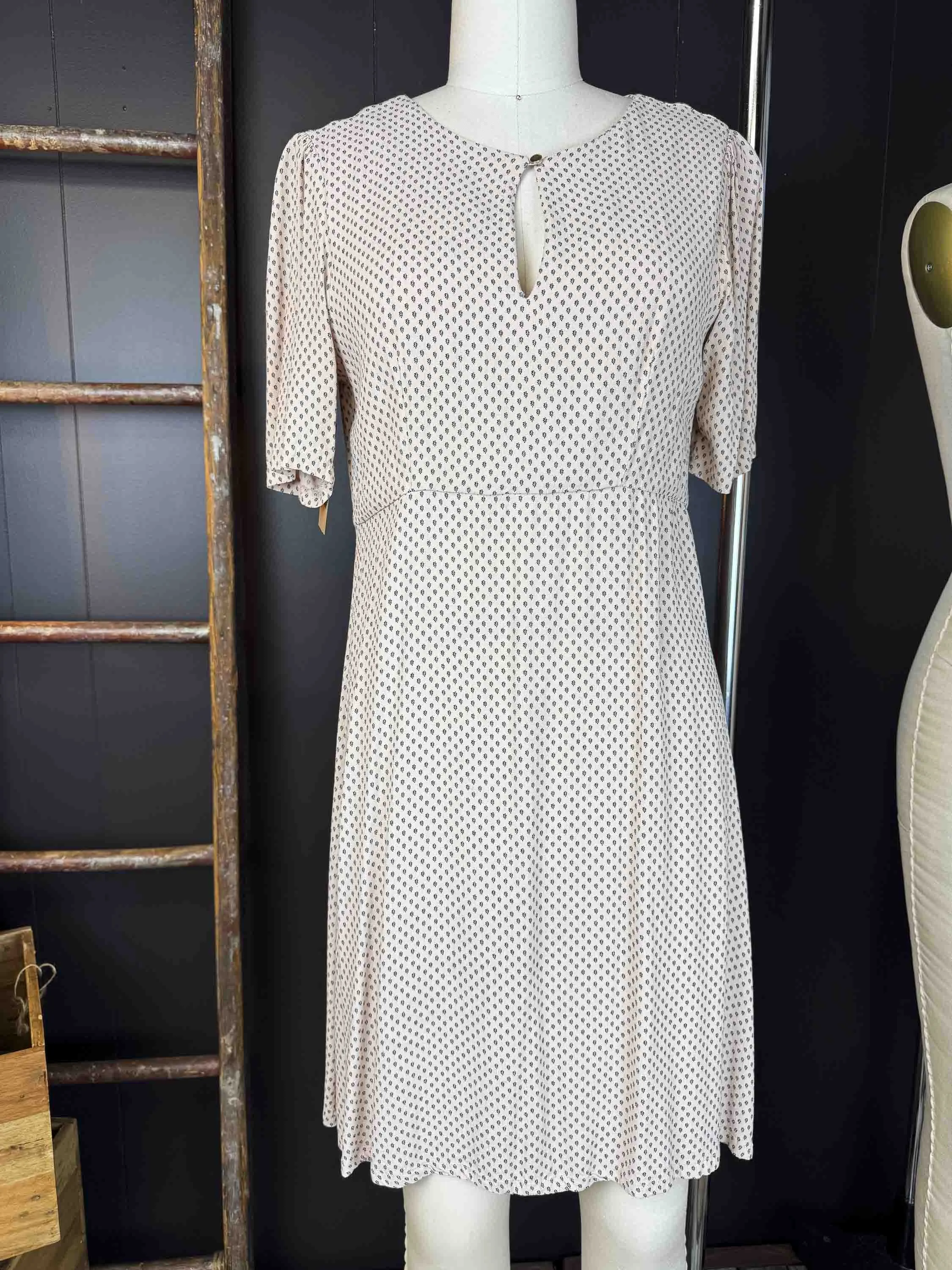 Pre-loved Mini Leaf Beige/Pink Dress - Size M