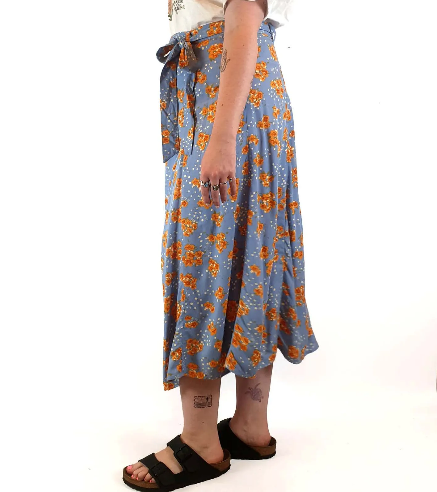 Princess Highway blue floral skirt size 14 (best fits 12-small 14)