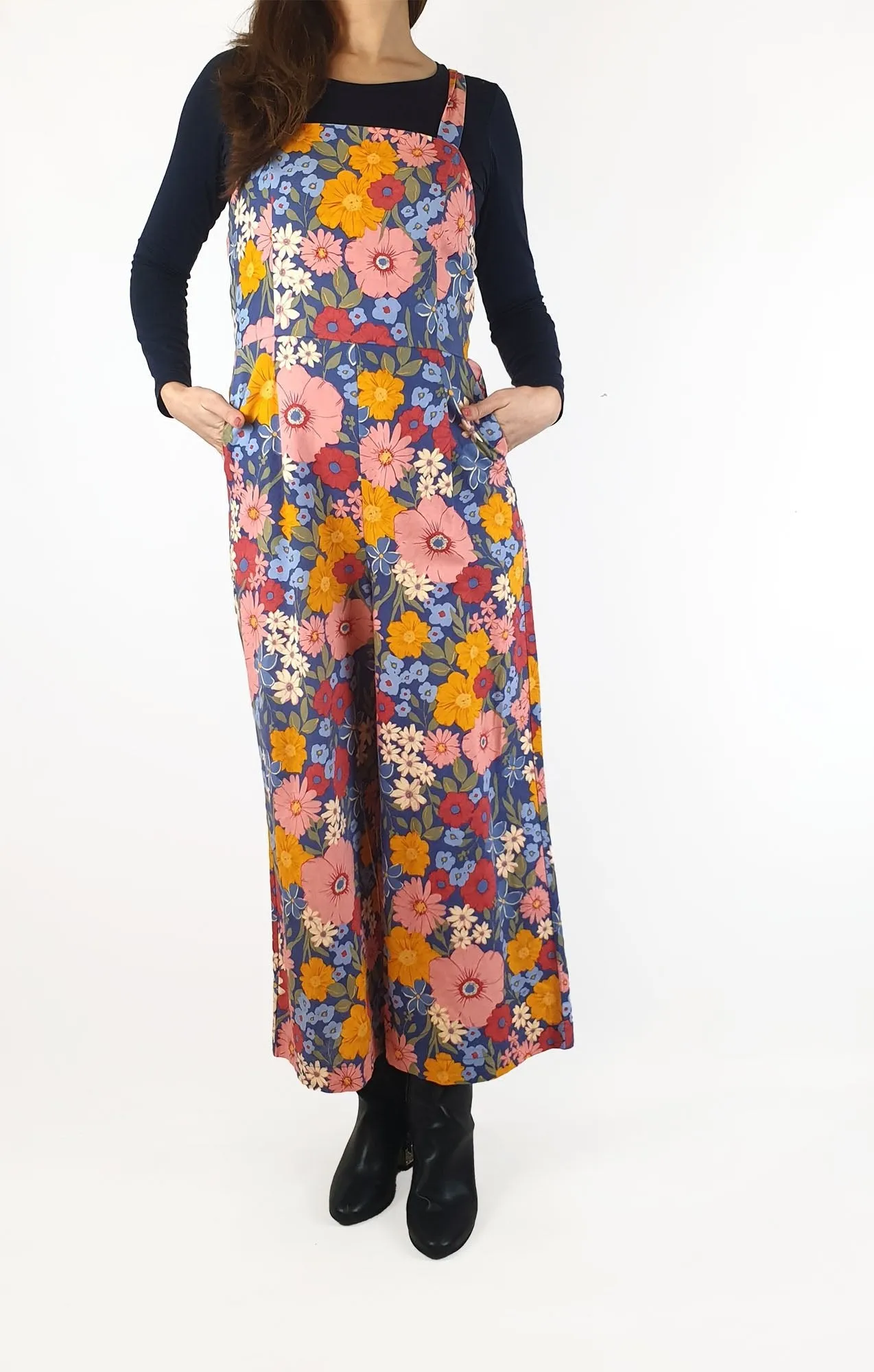 Princess Highway floral spaghetti strap jumpsuit size 10