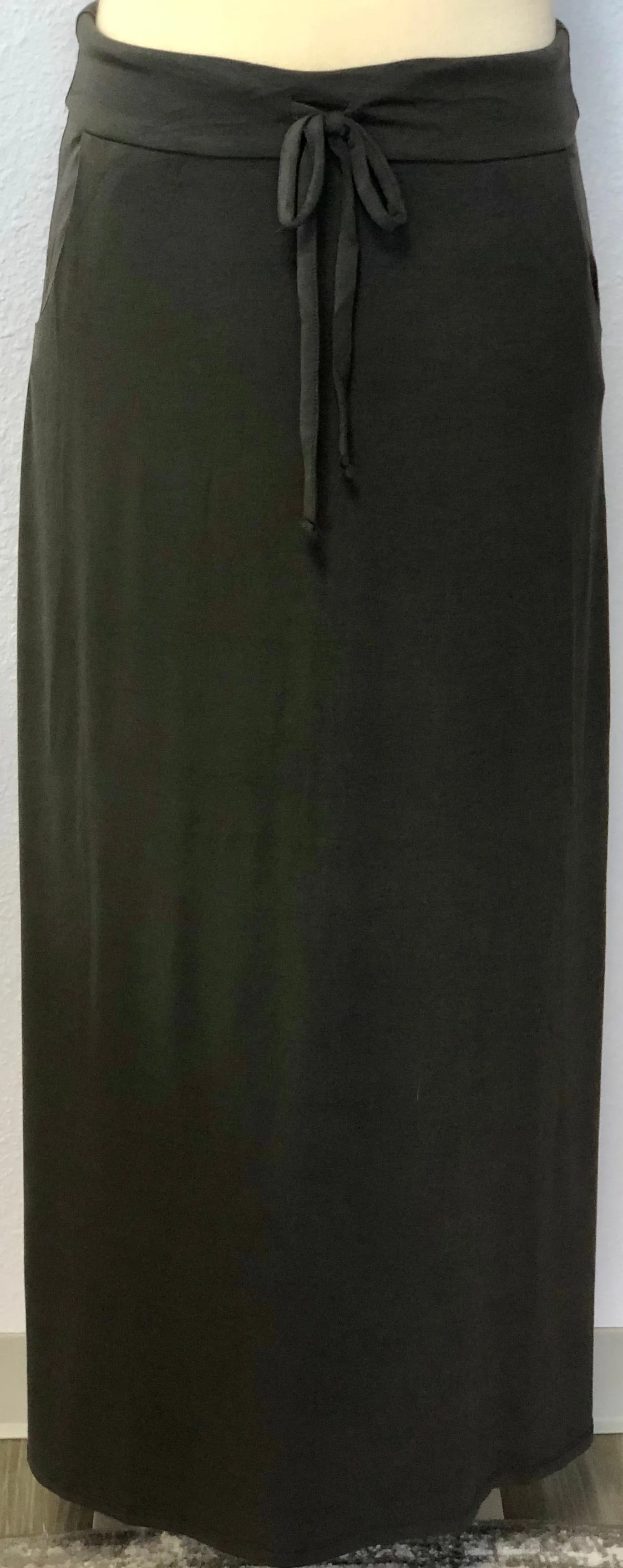 RELAXED FIT MAXI SKIRT