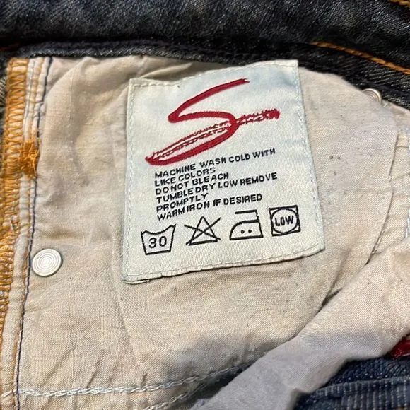 Seven 7 Classic Distressed Low Rise Boot Cut Jeans — Size 32‎ (runs small!) EUC