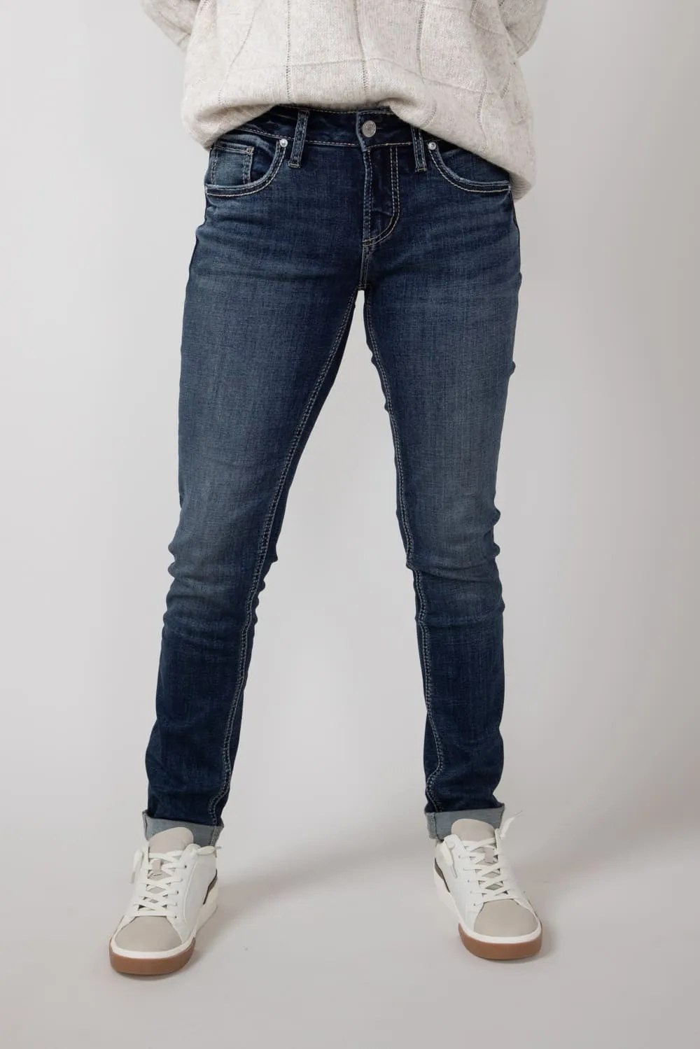 Silver Jeans Mid Rise Girlfriend Jeans for Women | L27137ECF332
