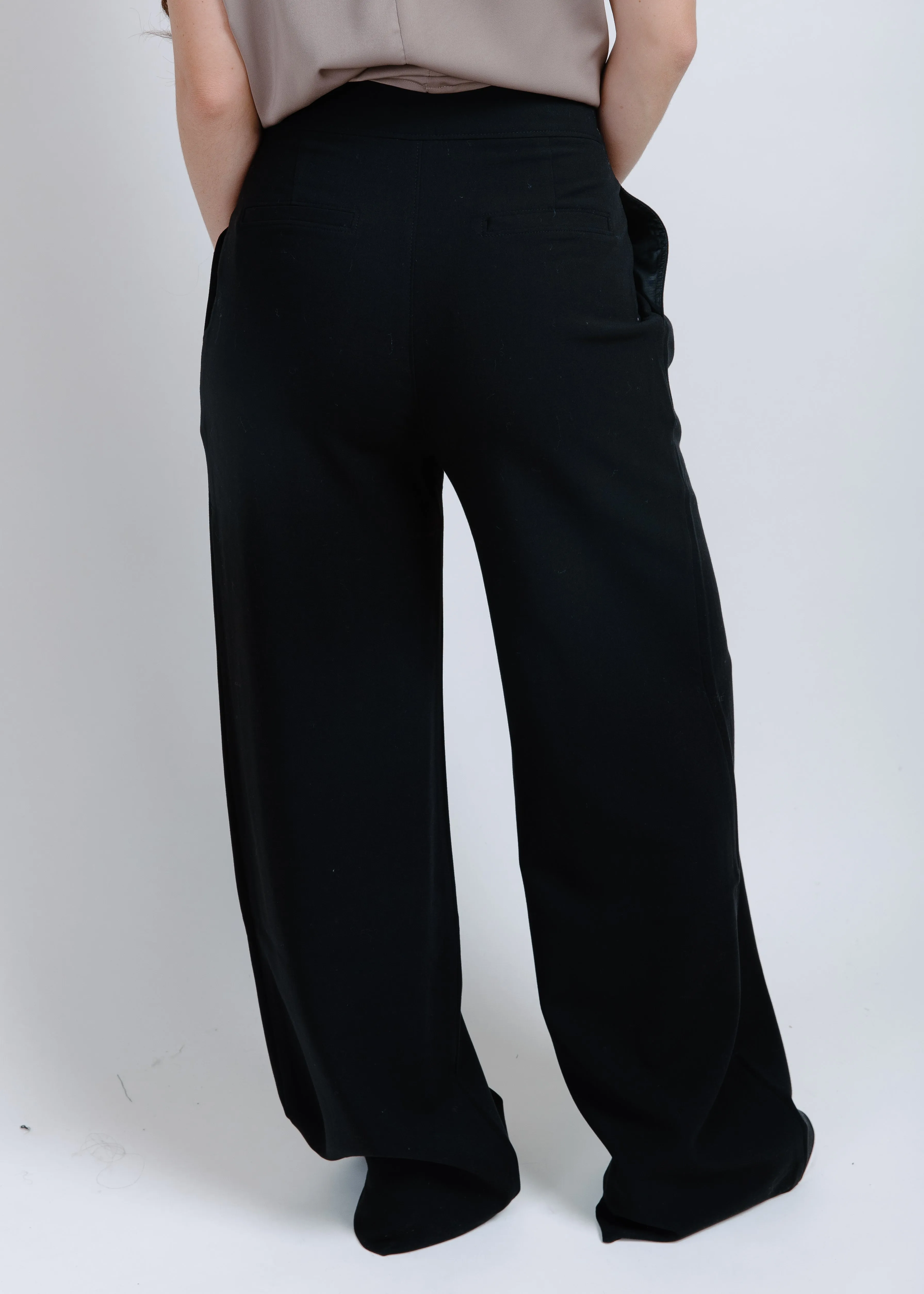 Sina Pleated Trousers