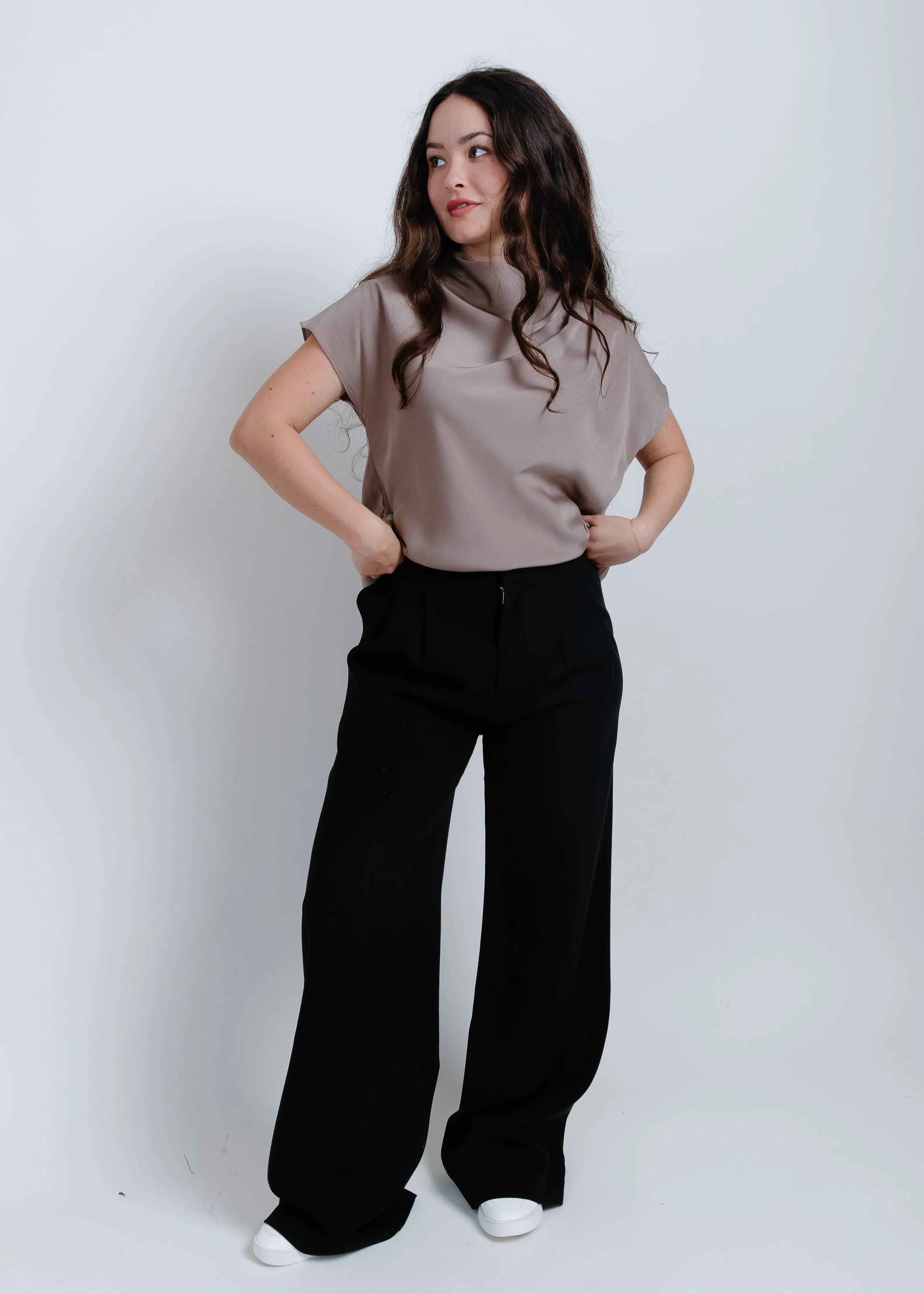 Sina Pleated Trousers