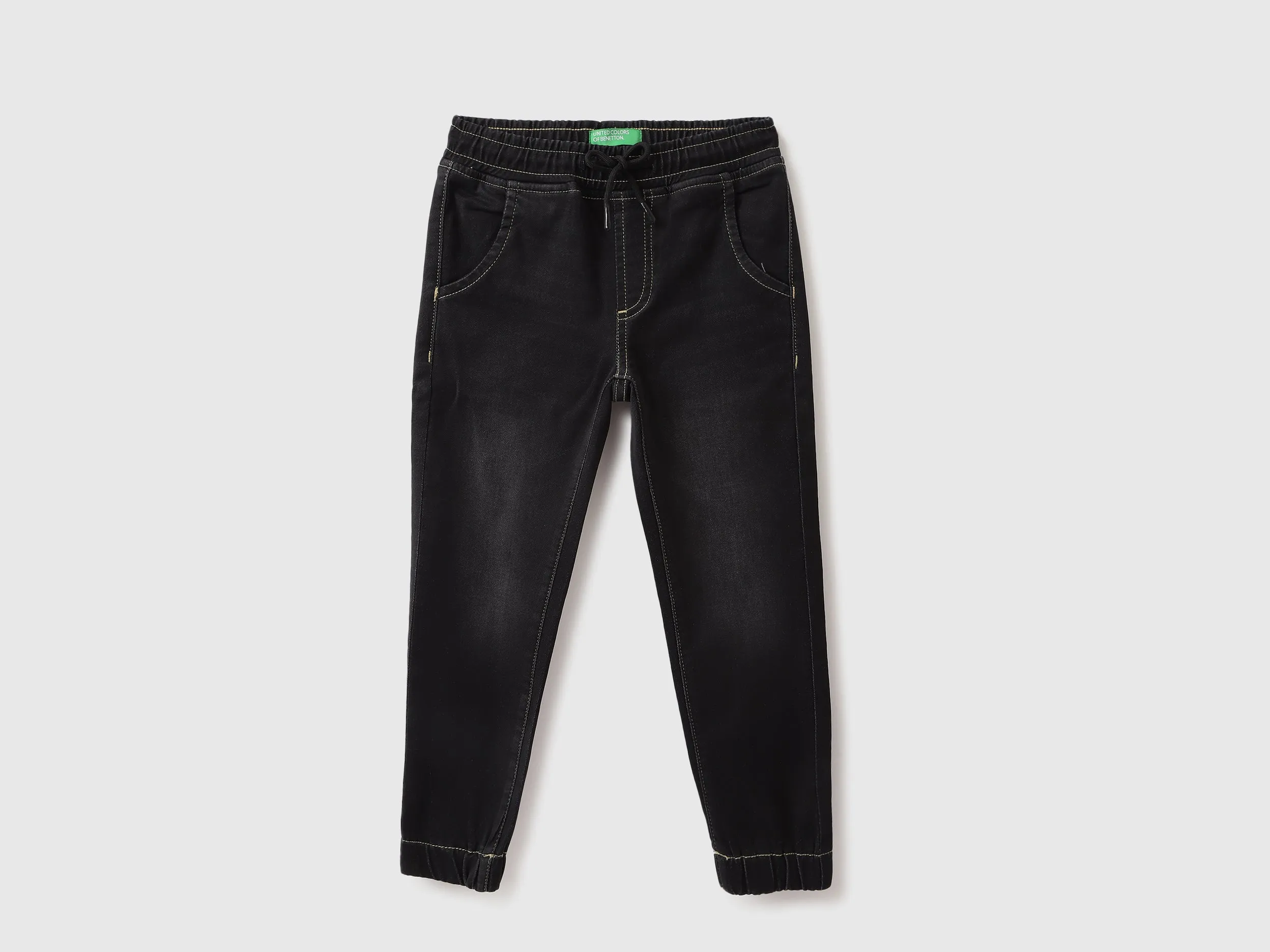Solid Jogger Fit Jeans