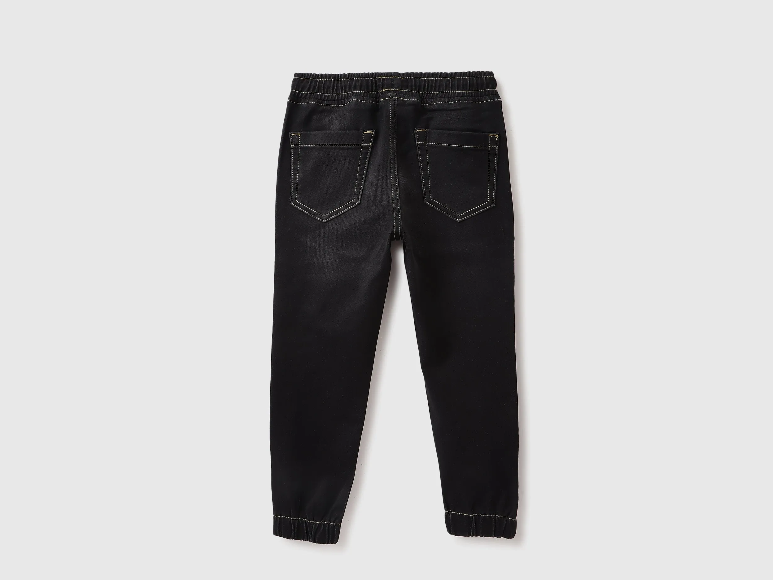 Solid Jogger Fit Jeans