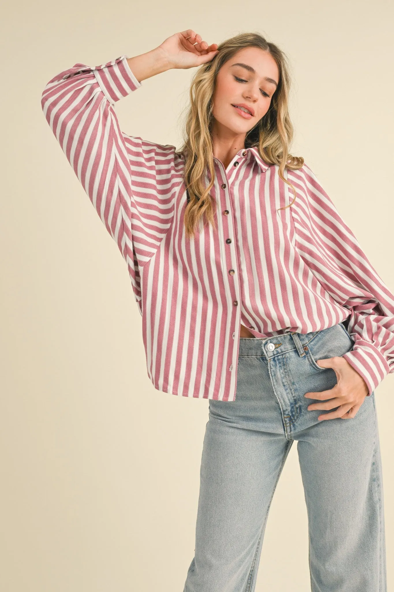 STRIPED BOYFRIEND BUTTON DOWN