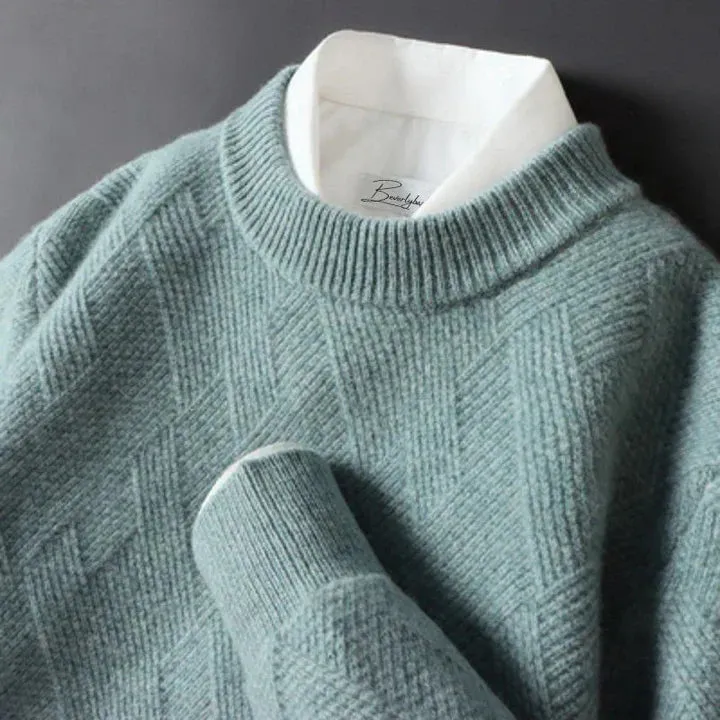 Stylish cashmere sweaters for men in a range of colors