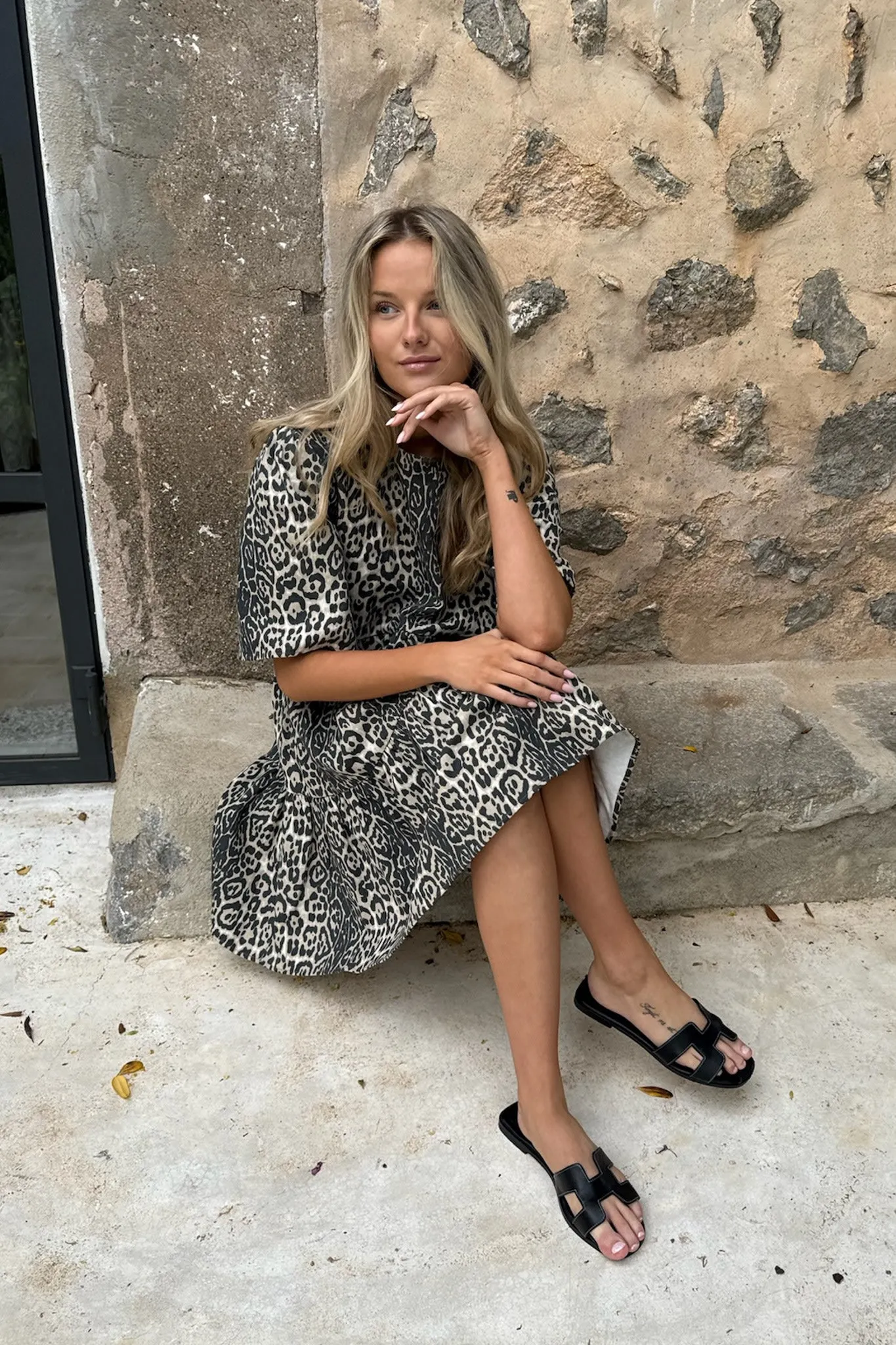 TilmaIC Kjole - Leo Print