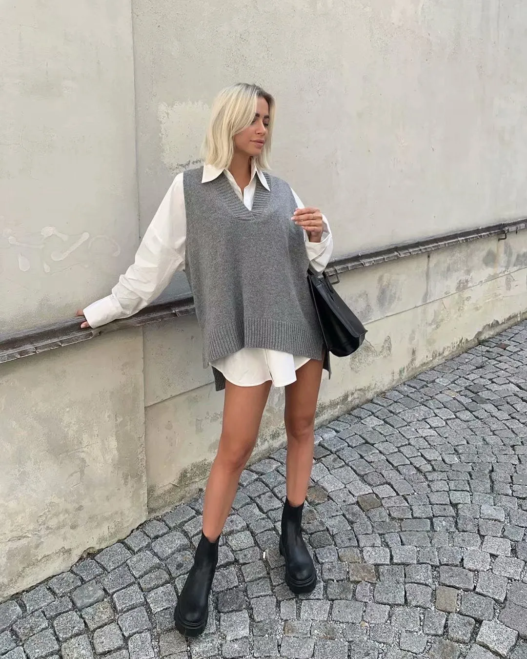 V-neck Irregular Hem Splicing Knit Vest Sweaters
