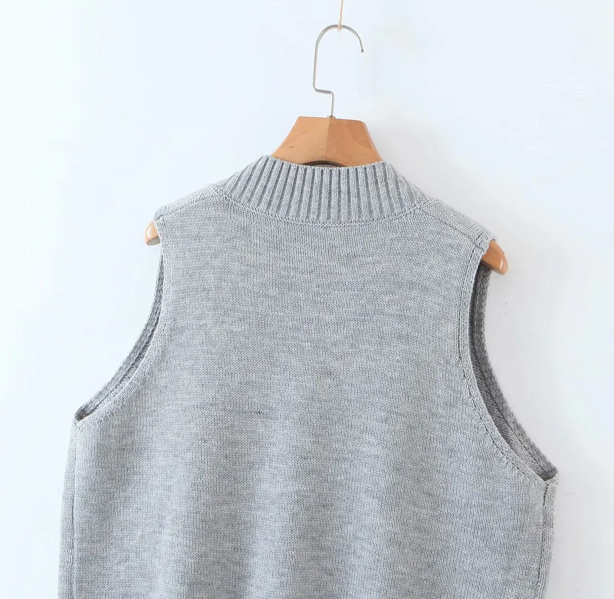 V-neck Irregular Hem Splicing Knit Vest Sweaters