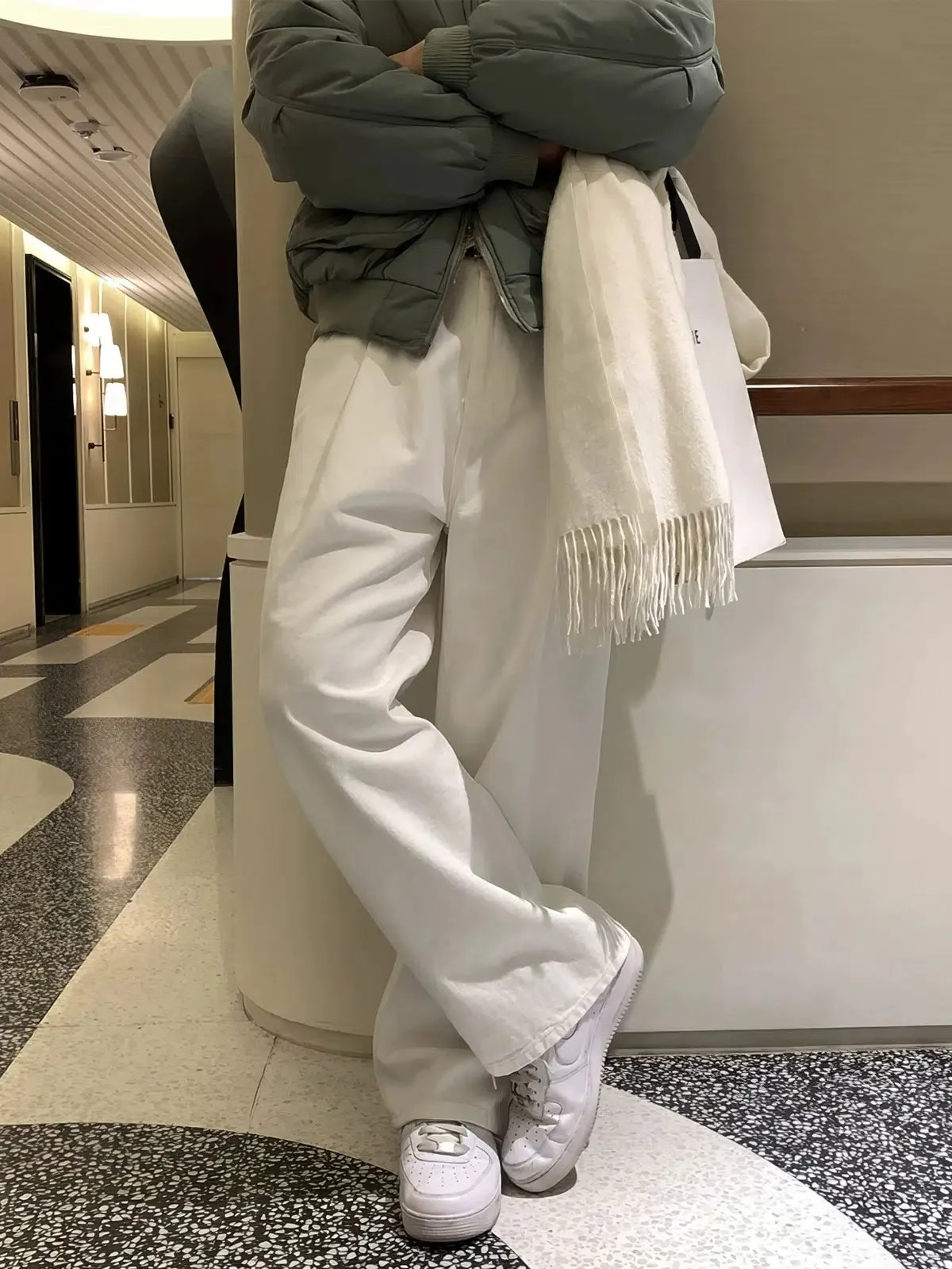 Versatile Wide-leg Jeans