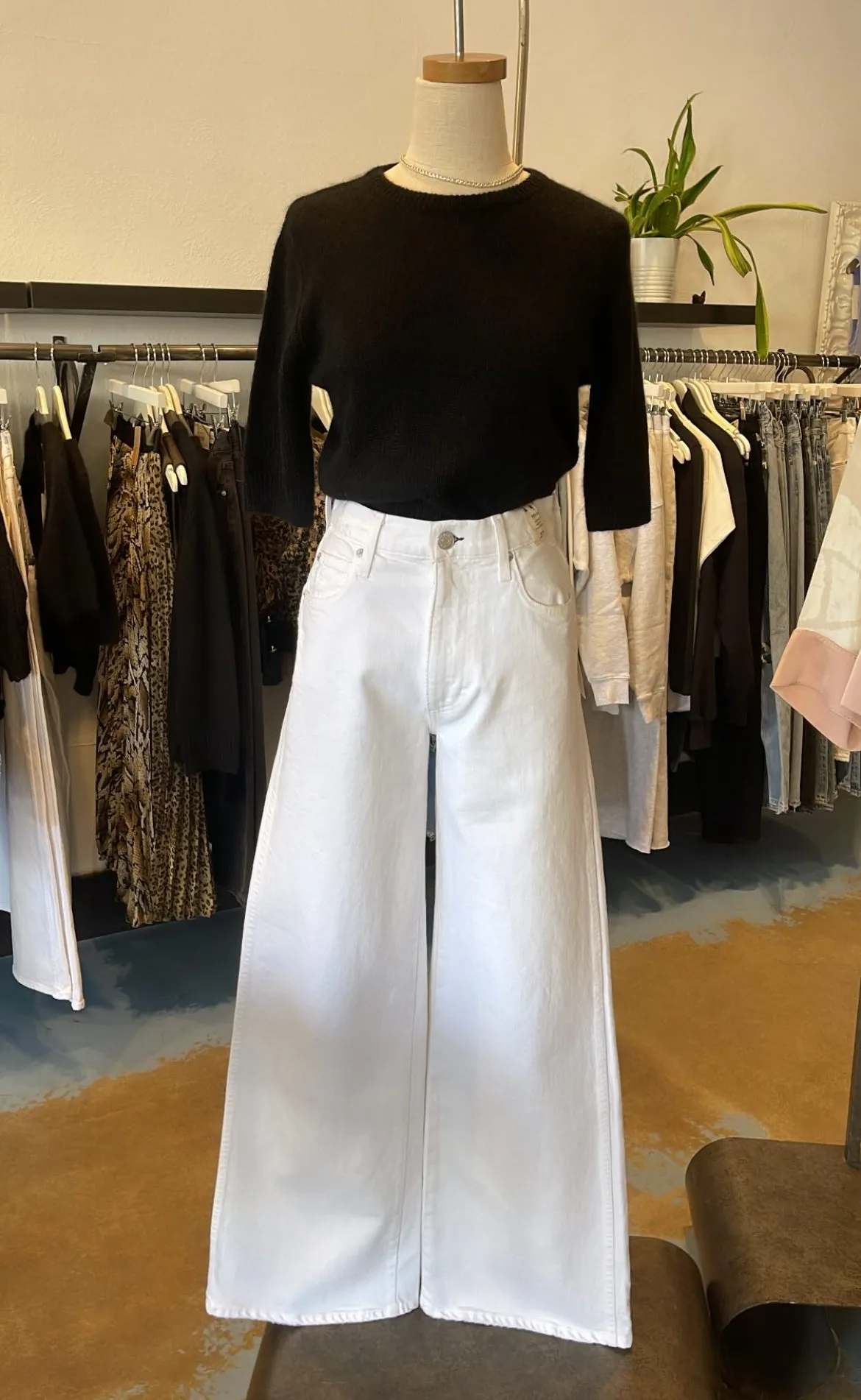W. Cashmere Tasmin Short Sleeve Crewneck