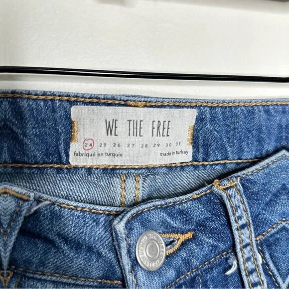 WE THE FREE Relaxed Heritage Flare Jeans Distressed Medium Wash {JJ13}