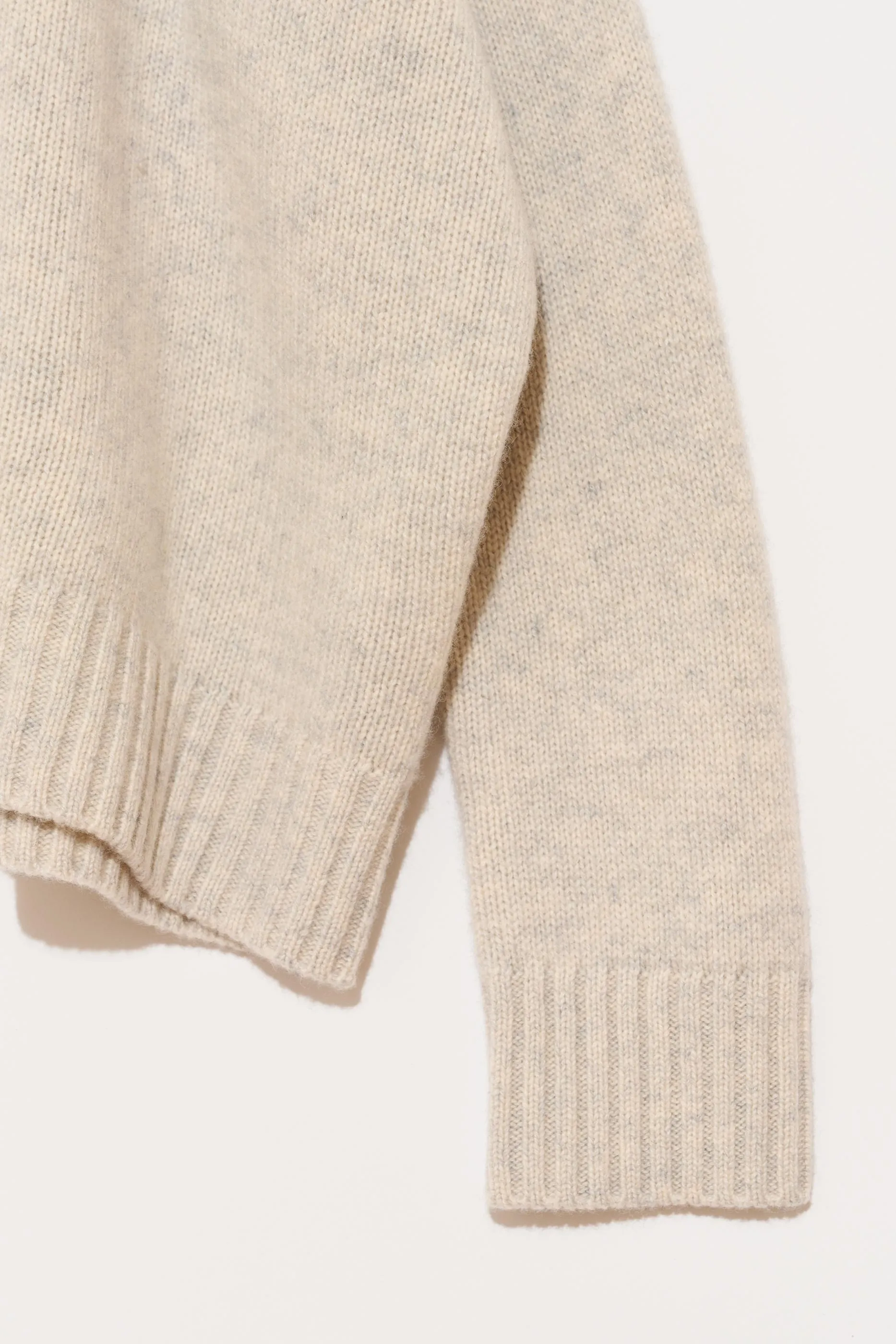 Wide Cashmere Pullover in Sweatshirt Grey