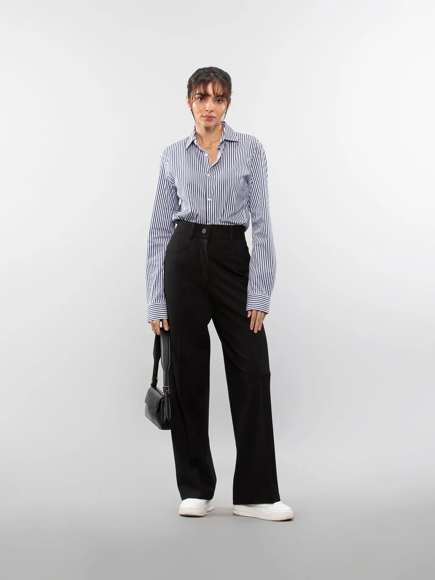 Wide-leg trouser