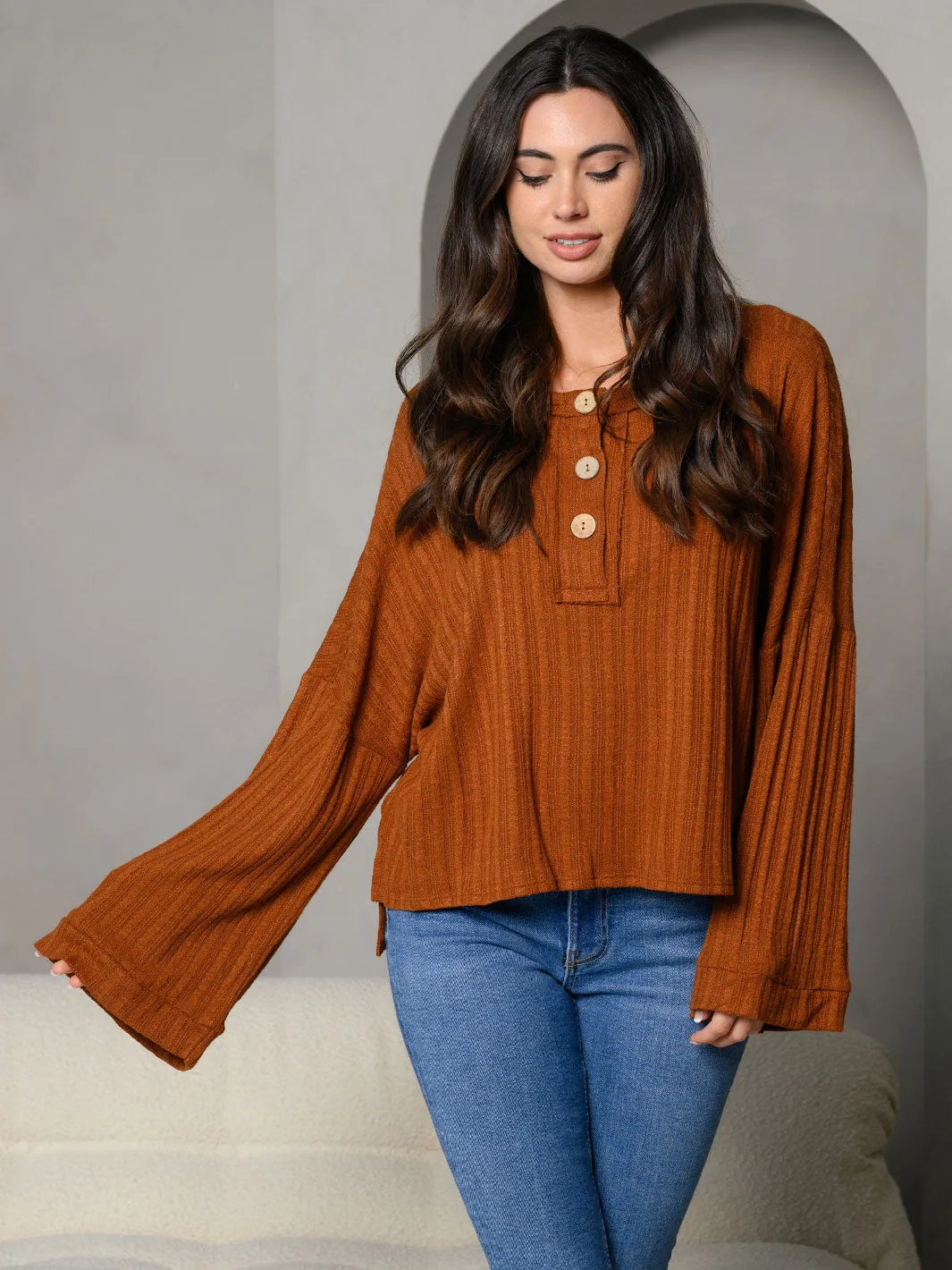 WOMEN'S LONG BELL SLEEVE BUTTON DETAILED TOP
