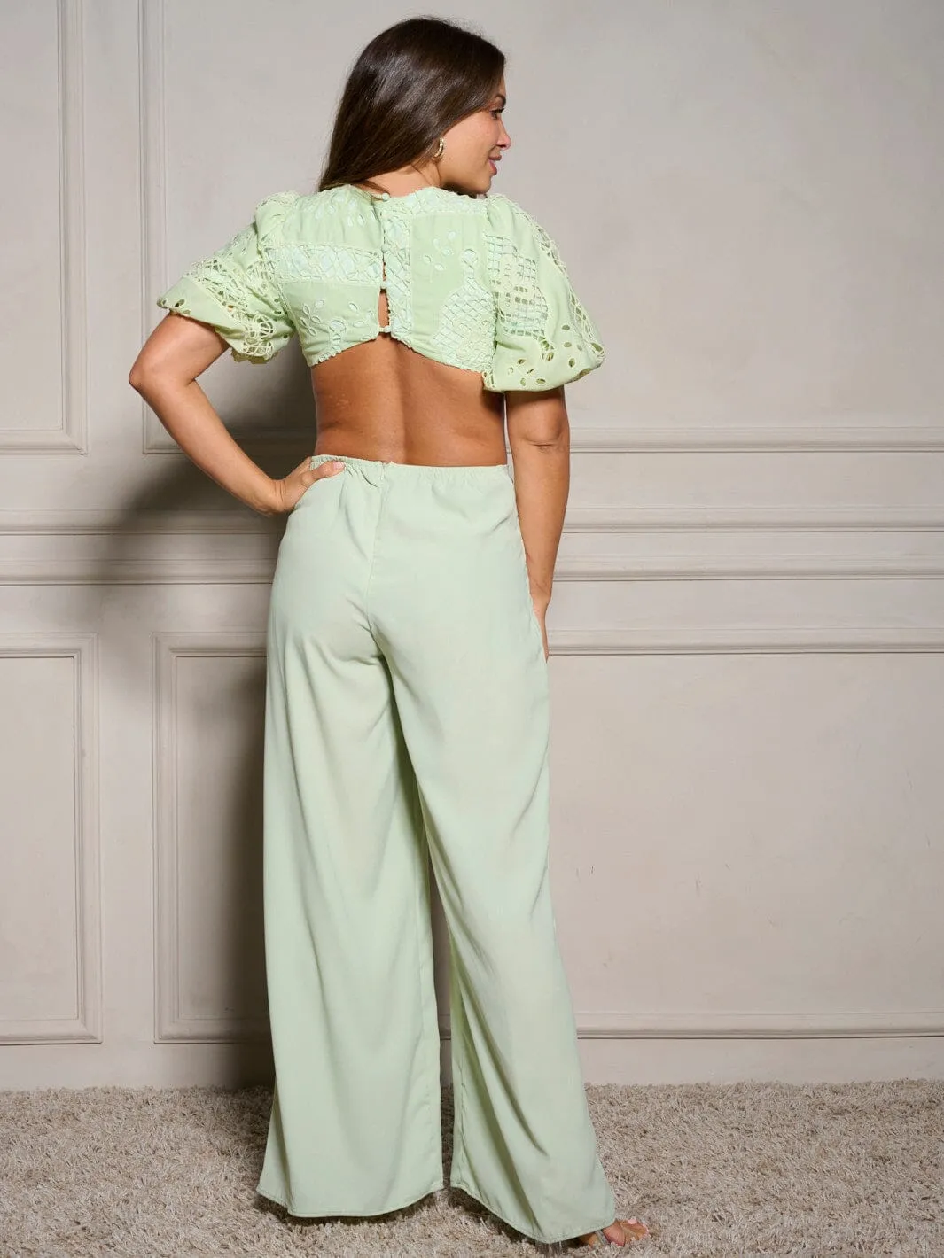 WOMEN'S SHORT SLEEVE V-NECK CUT OUT WIDE LEG JUMPSUIT