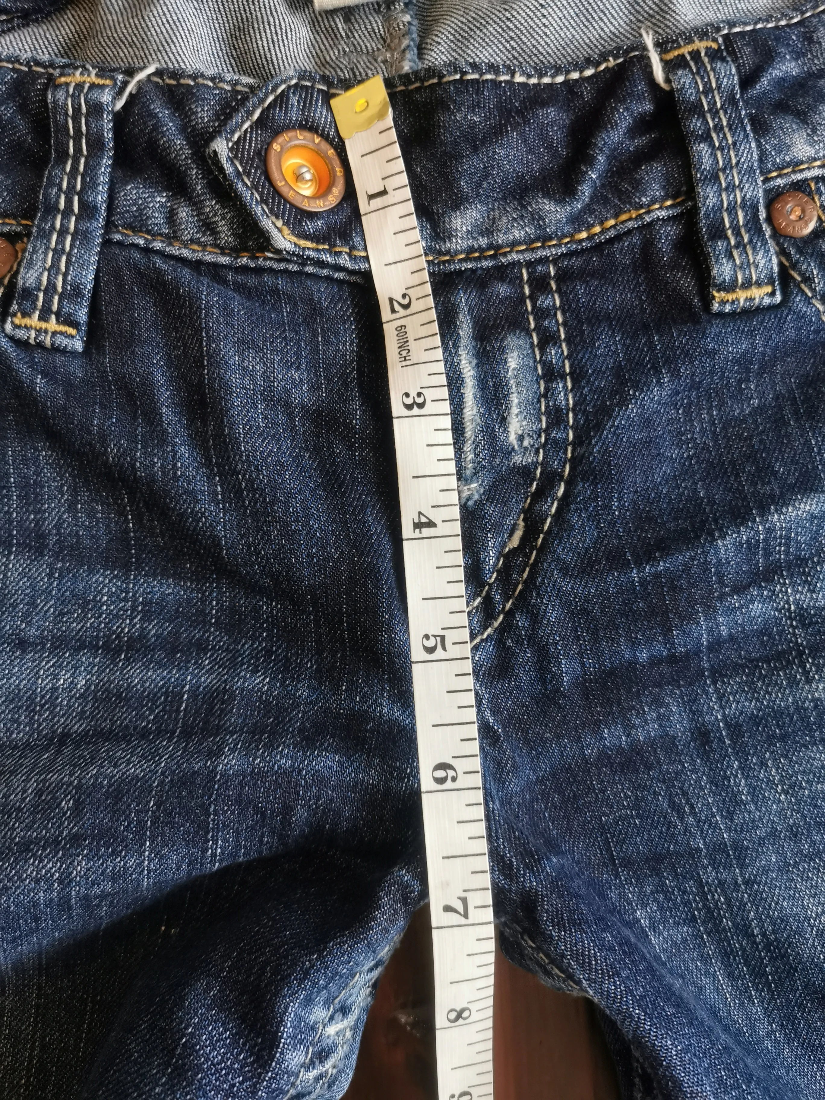WOMENS SIZE W28/L33  - SILVER JEANS, Tuesday Style, Low rise, Boot-cut, Ripped Knees EUC B6