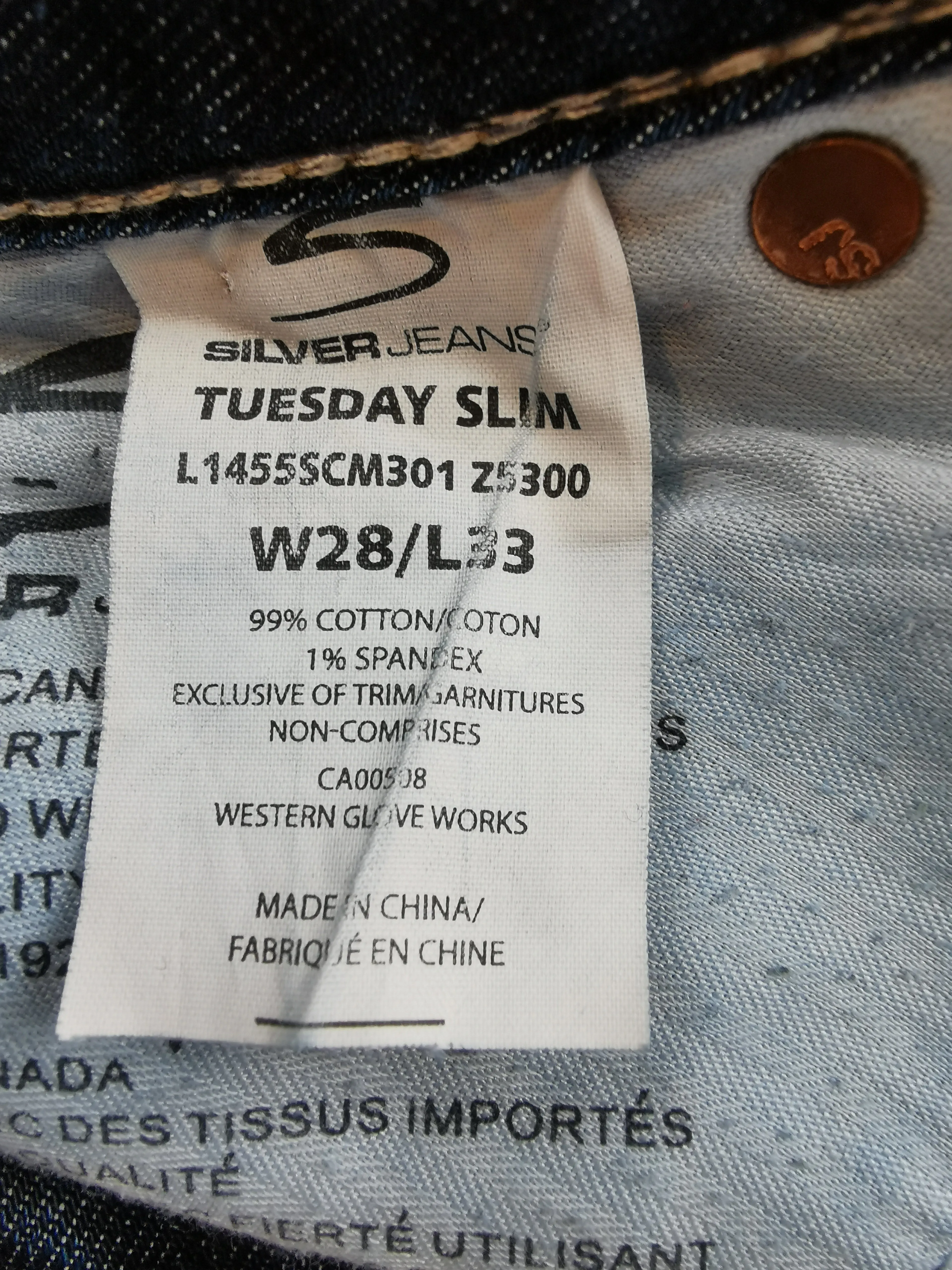 WOMENS SIZE W28/L33  - SILVER JEANS, Tuesday Style, Low rise, Boot-cut, Ripped Knees EUC B6