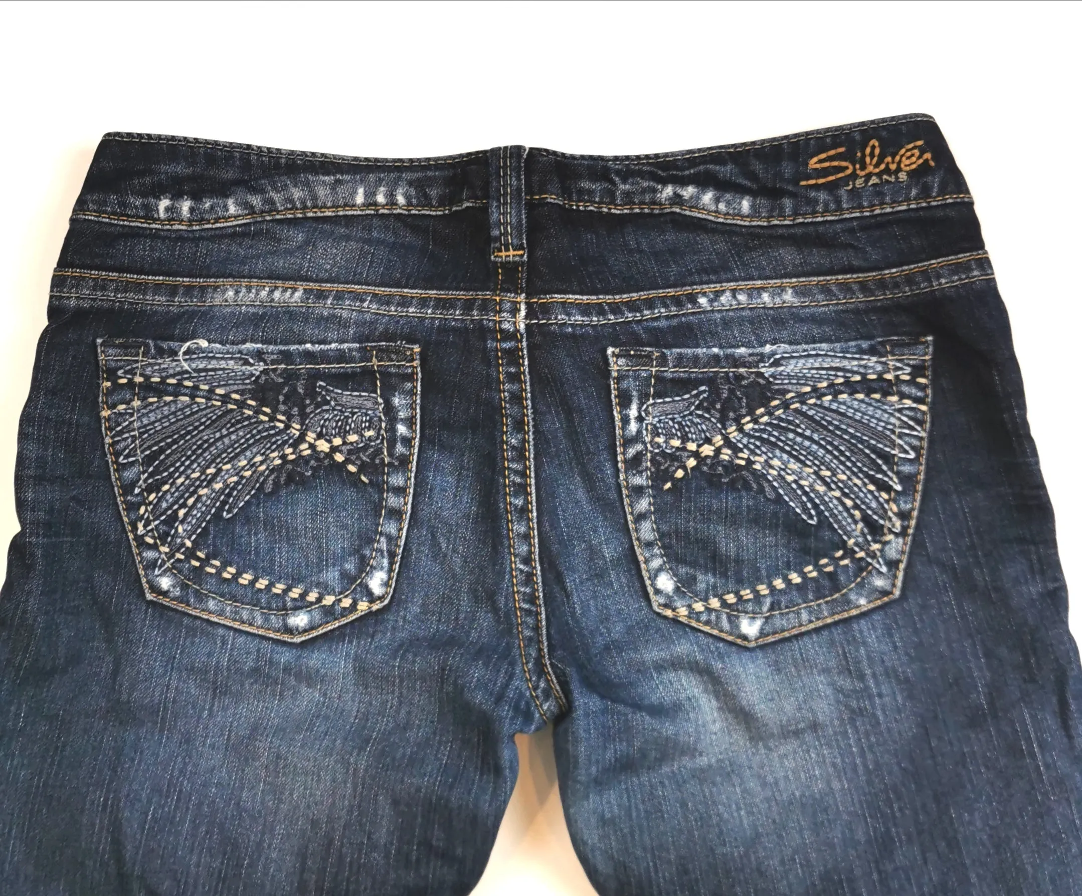 WOMENS SIZE W28/L33  - SILVER JEANS, Tuesday Style, Low rise, Boot-cut, Ripped Knees EUC B6