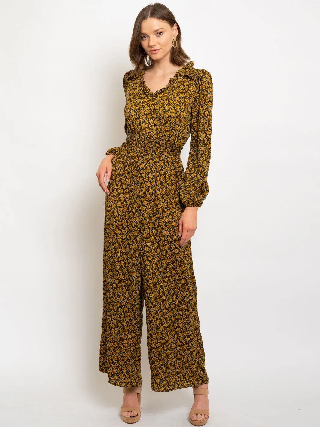 WOMEN'S V-NECK RUFFLE DETAILED SMOCKING WAIST JUMPSUIT