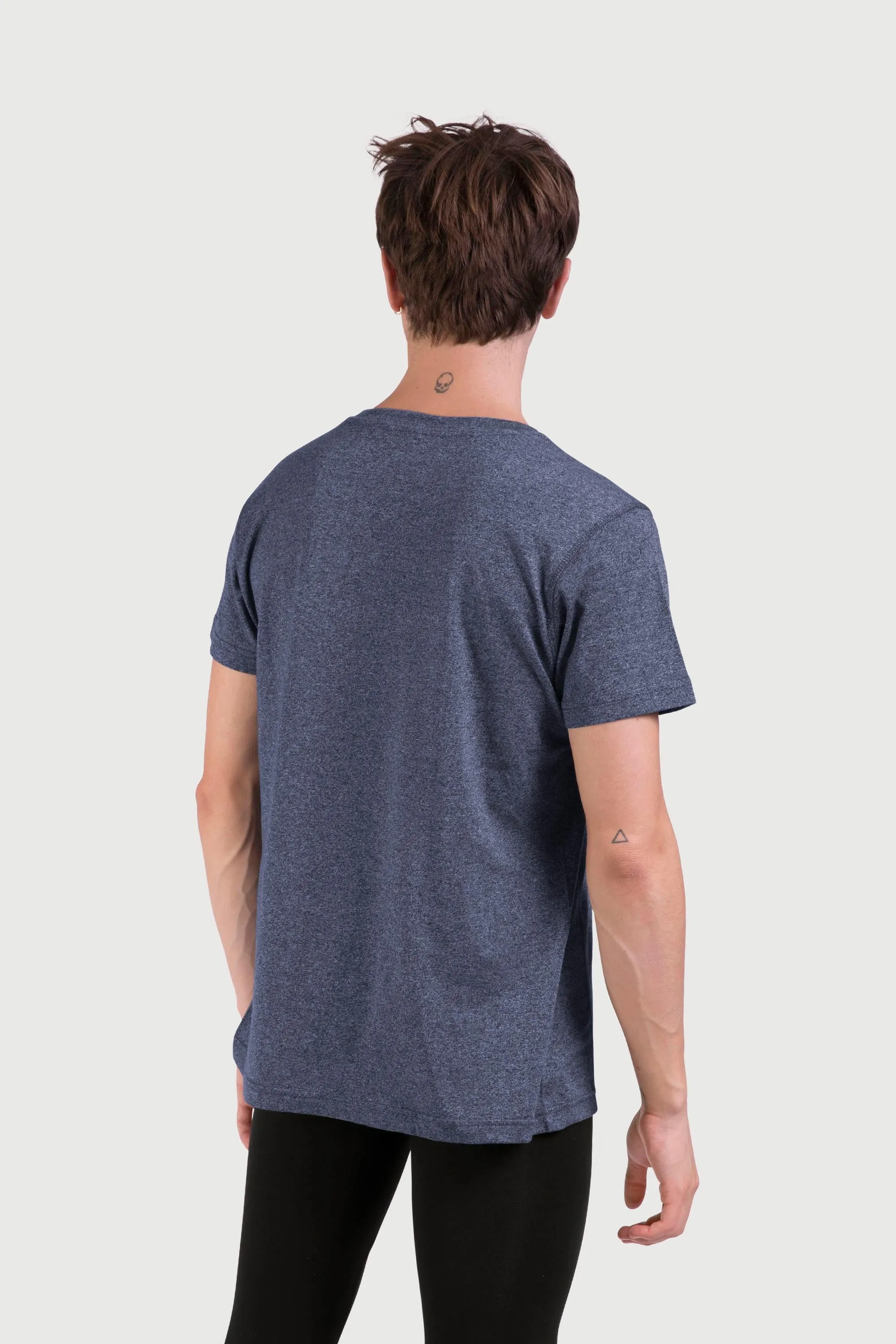 Z0449M - Bloch Heath Relaxed Slim Fit Mens T Shirt